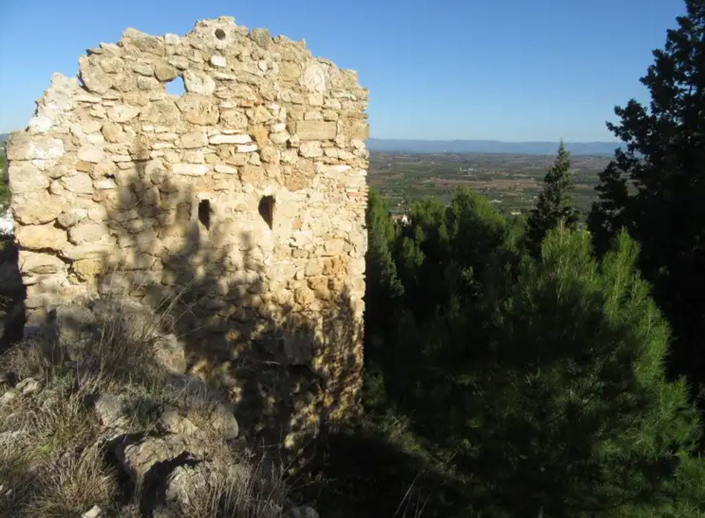 Castillo de Chiva (ruinas), Spain